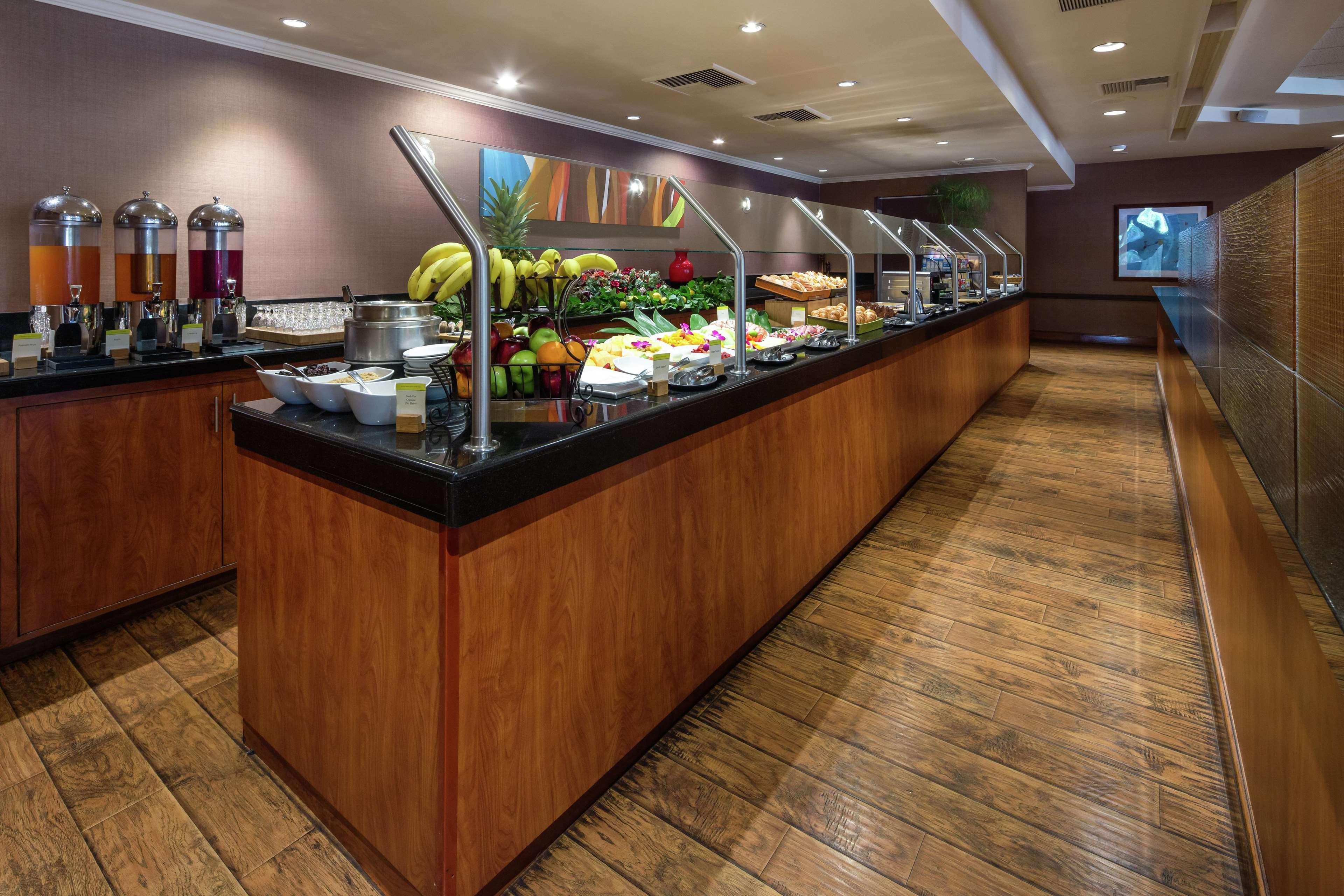 Doubletree By Hilton Carson Exterior foto