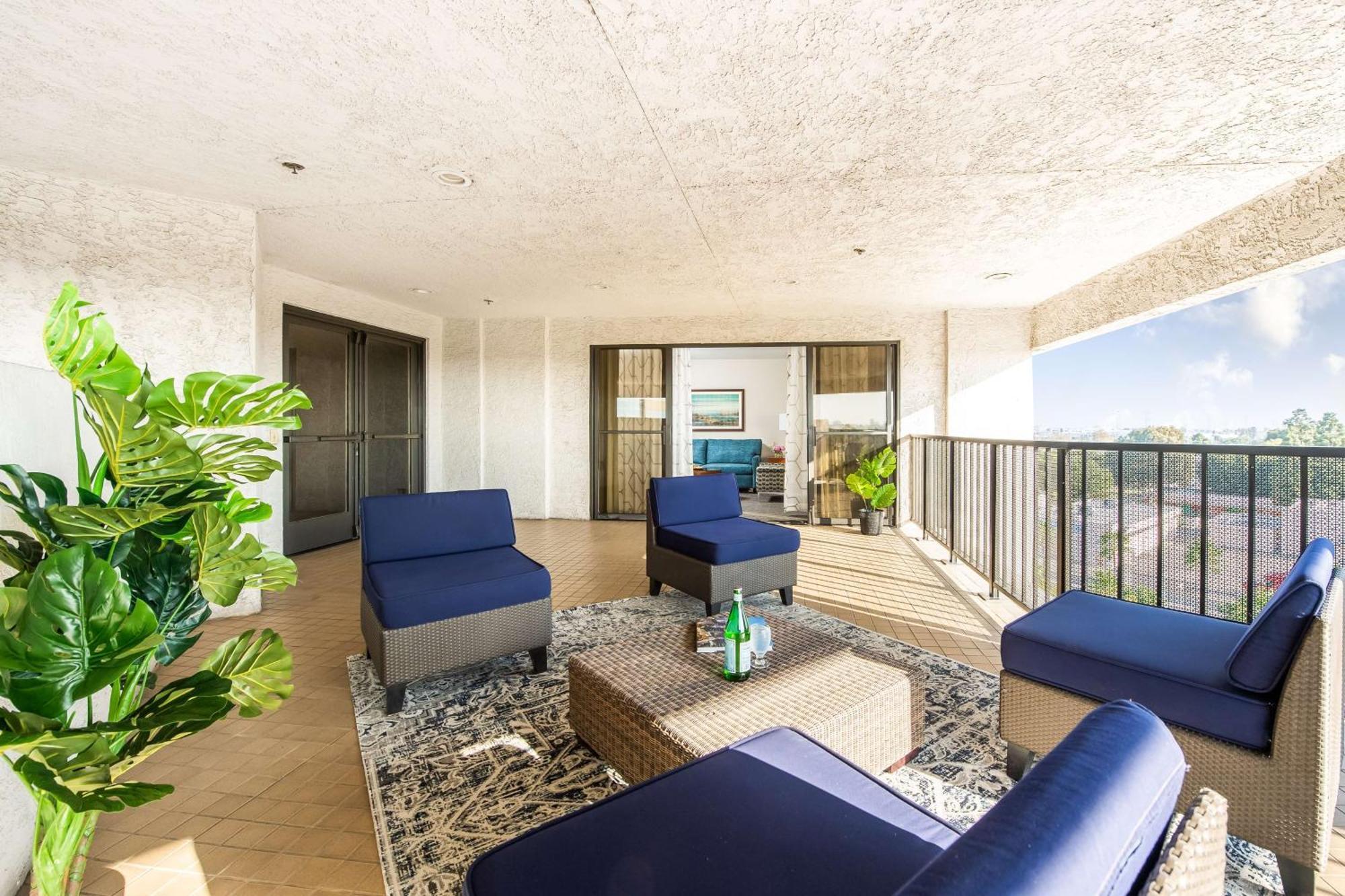 Doubletree By Hilton Carson Exterior foto